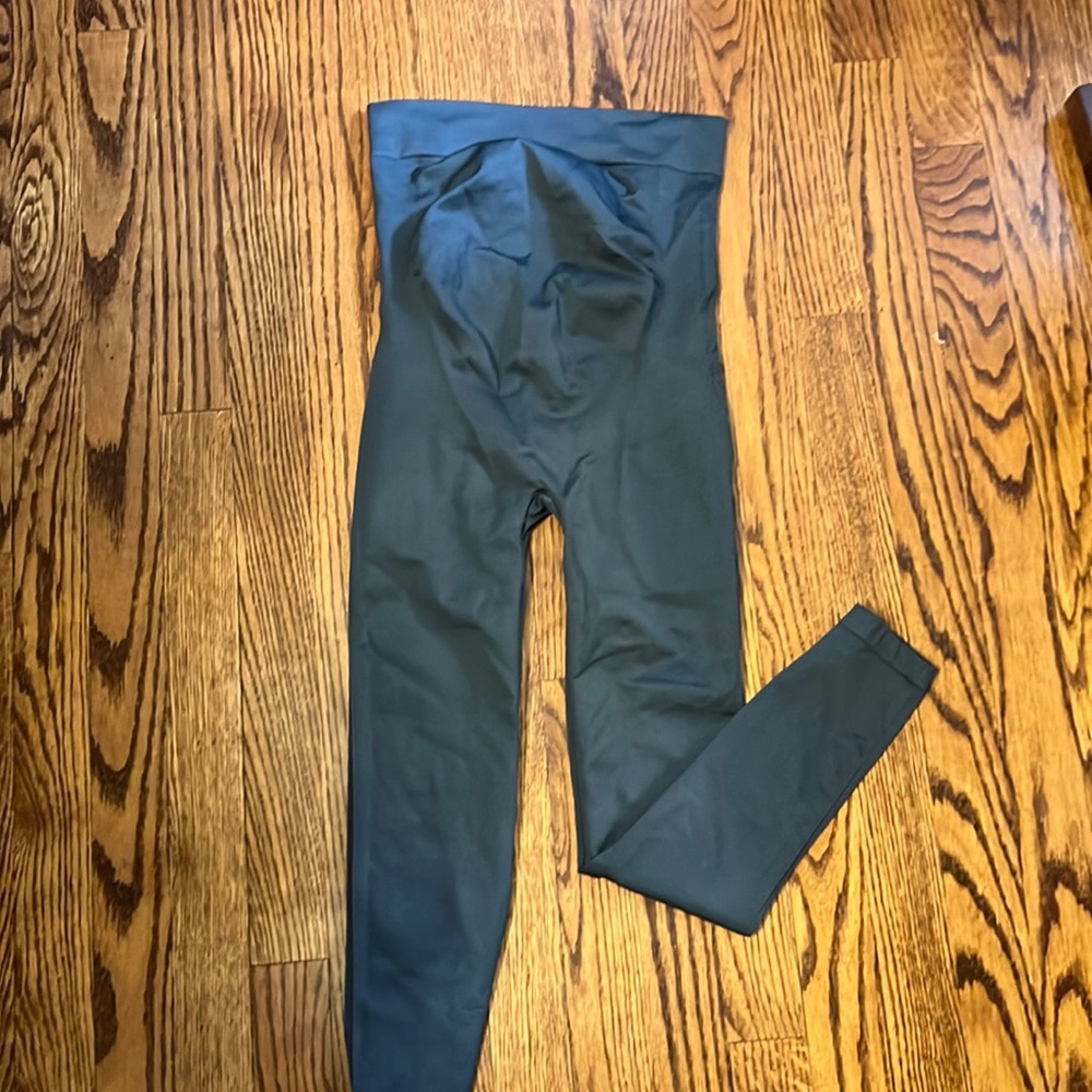 Brand new WOT blanqi small charcoal leggings